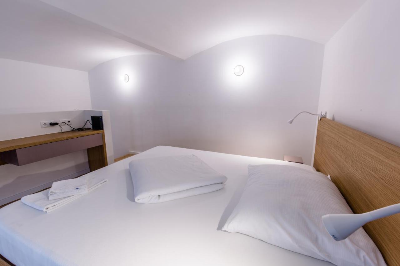 Grosszuegiges Apartment Mit Lounge Naehe Naschmarkt Wina Bagian luar foto