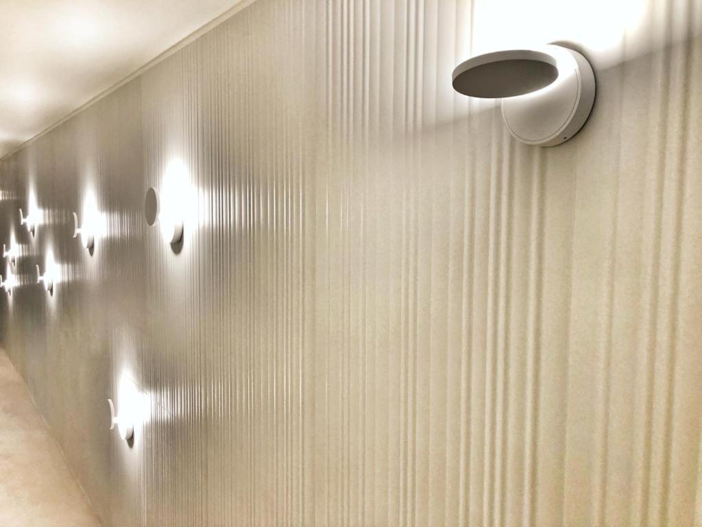 Grosszuegiges Apartment Mit Lounge Naehe Naschmarkt Wina Bagian luar foto