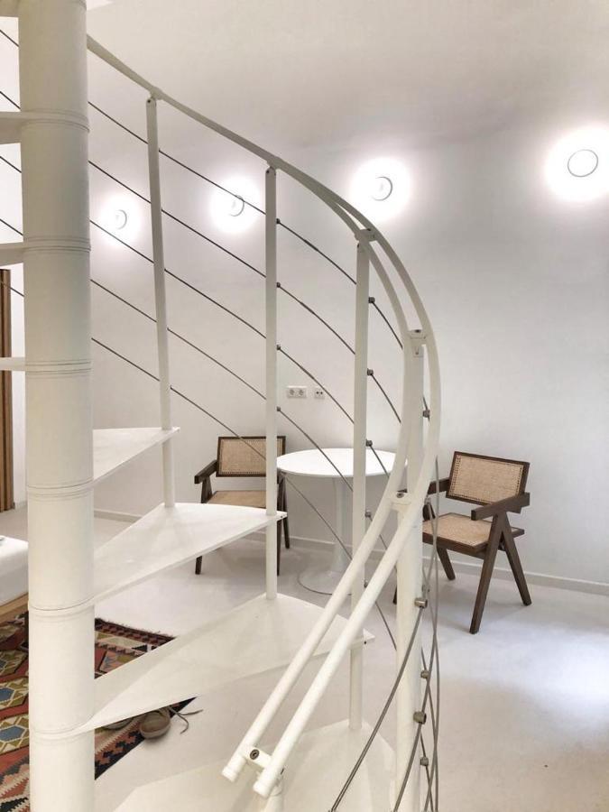 Grosszuegiges Apartment Mit Lounge Naehe Naschmarkt Wina Bagian luar foto